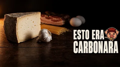 Espaguetis a la carbonara con salsa espesa y brillante, imagen para la historia de la carbonara
