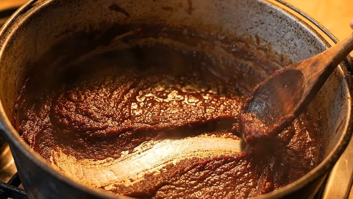 Pasta tubular y agua de cocción turbia: fotograma del vídeo de El Cuchinero Pastas