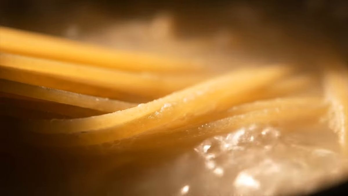 Cuándo guardarla: espera a que el agua esté turbia: fotograma del vídeo de El Cuchinero Pastas