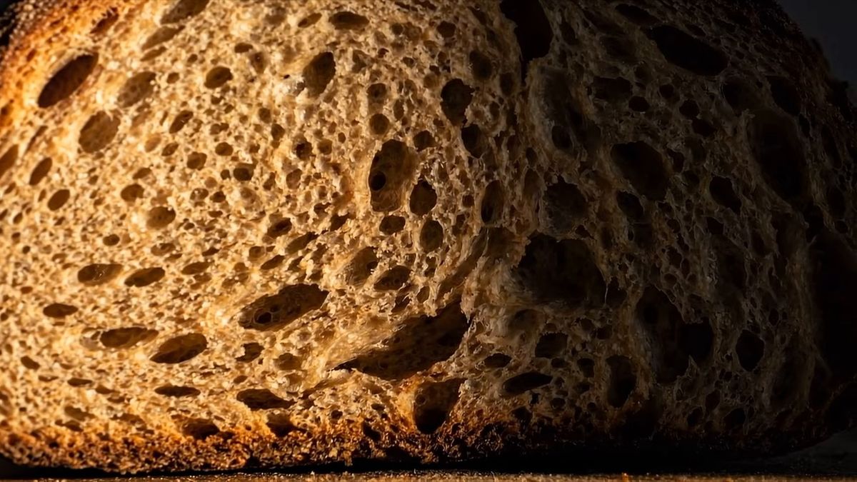 El pan no se moja: se rinde: fotograma del vídeo de El Cuchinero Pastas