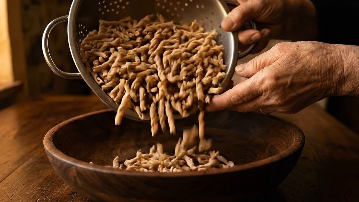 Trofie, bol amplio y pasta vestida: fotograma del vídeo de El Cuchinero Pastas