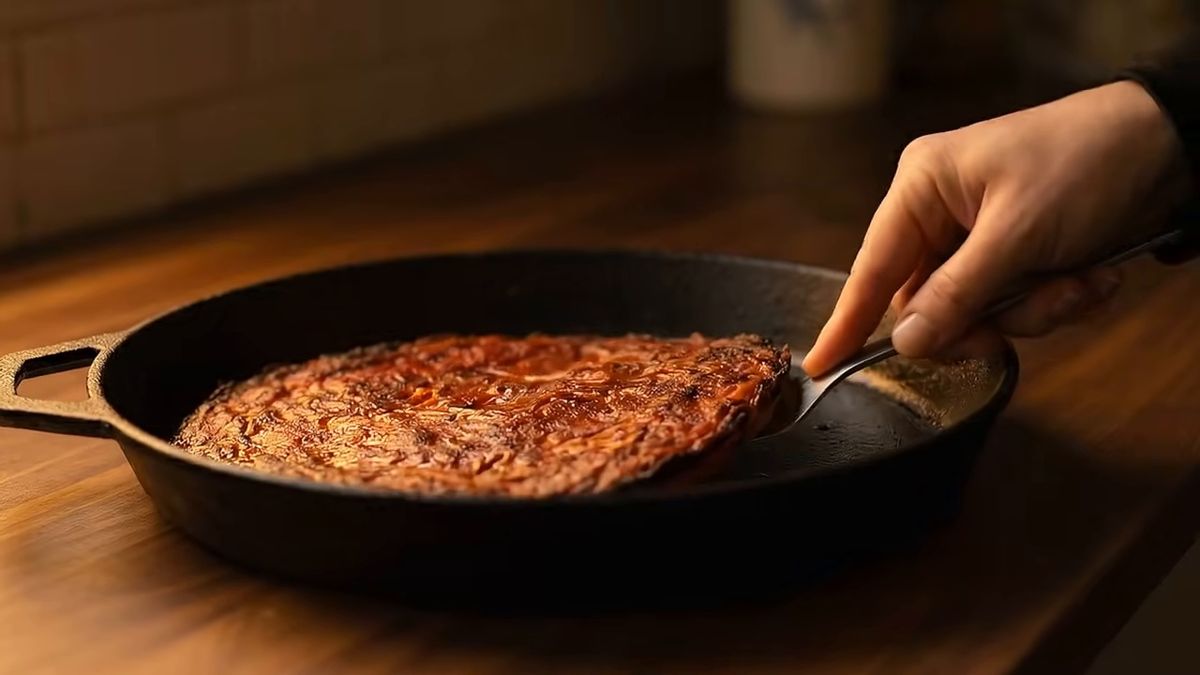 El volteo: la espátula decide, no tú: fotograma del vídeo de El Cuchinero Pastas