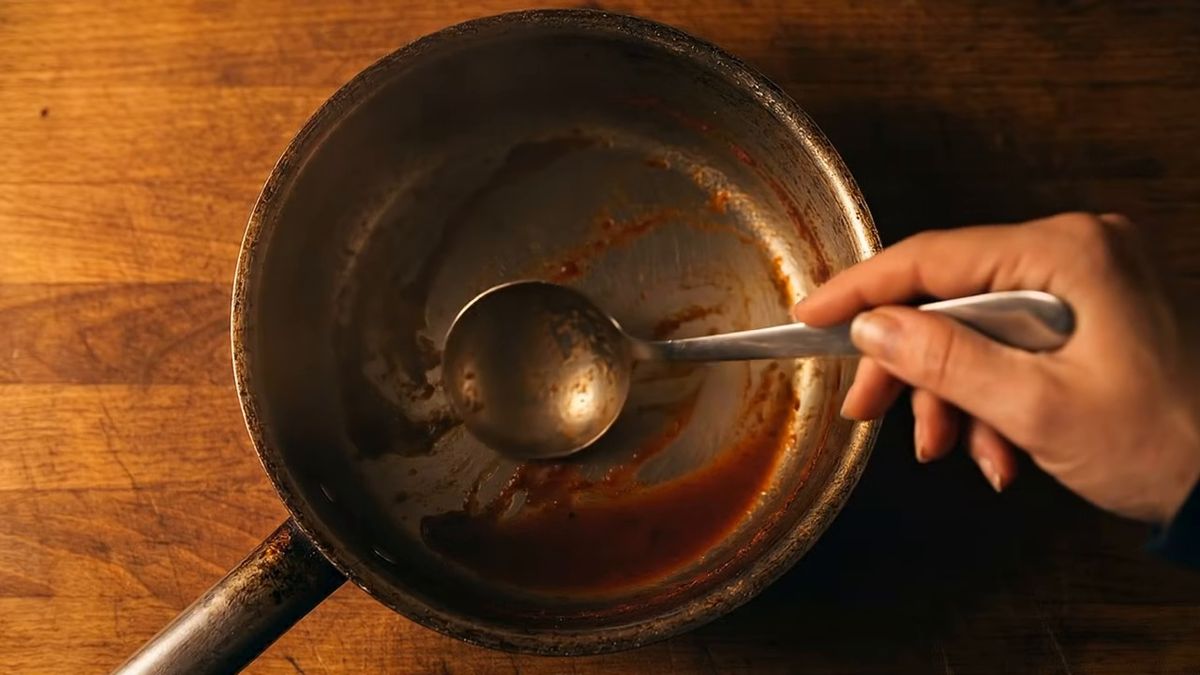 Escucha la sartén: el sonido avisa antes que el color: fotograma del vídeo de El Cuchinero Pastas