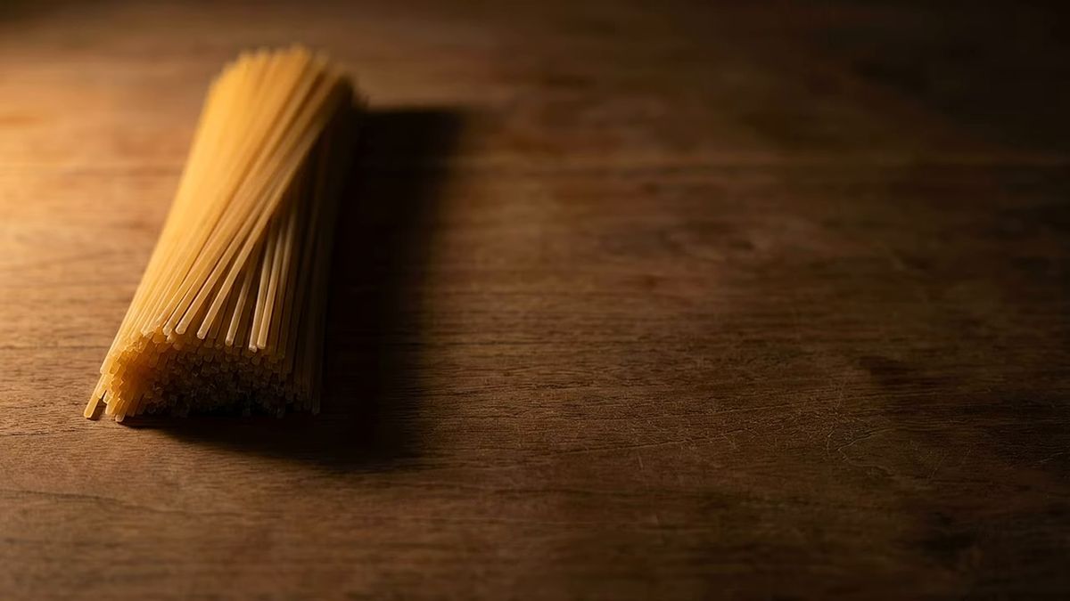 La carbonara no aparece donde debería aparecer: fotograma del vídeo de El Cuchinero Pastas